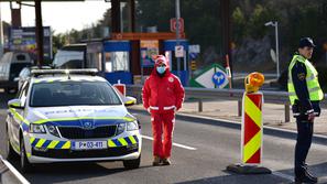 koronavirus COVID-19 Slovenija meja z Italijo