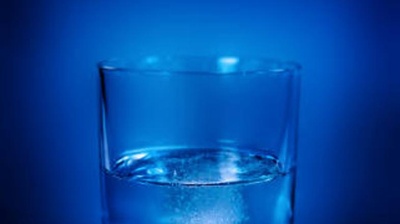 Tveganje za nastanek raka dojk naj bi znižal že en aspirin na dan.