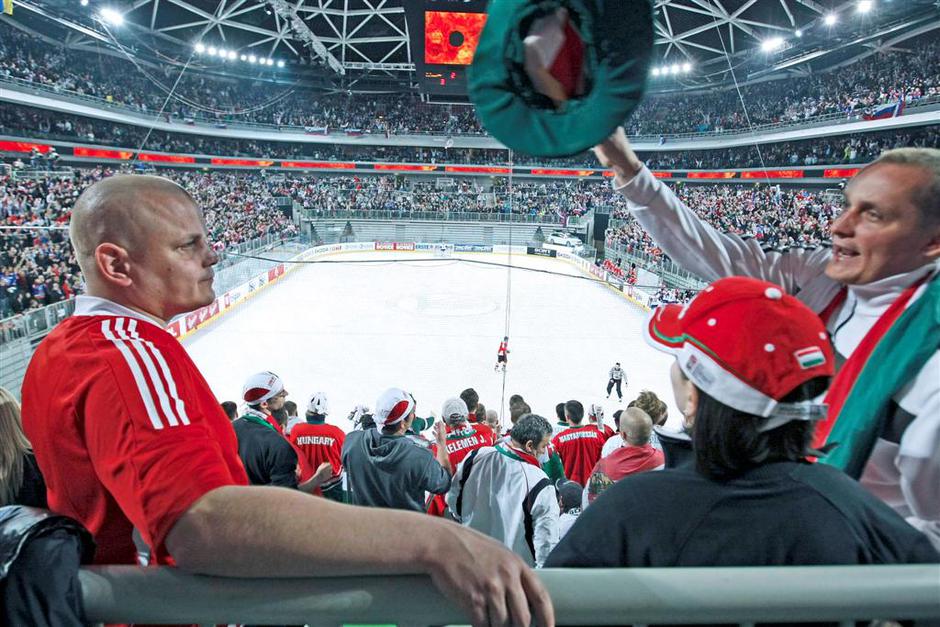 navijači navijač klobuk Madžar Slovenija Madžarska SP divizije I svetovno prvens | Avtor: Saša Despot