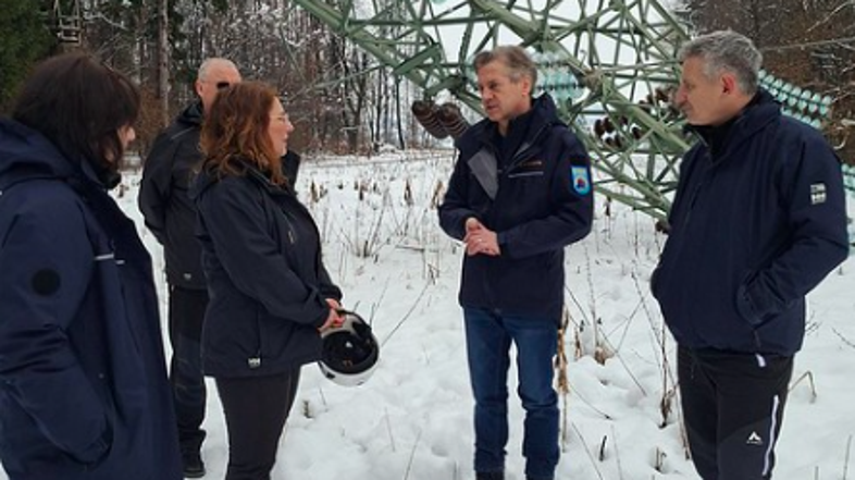 Robert Golob na terenu