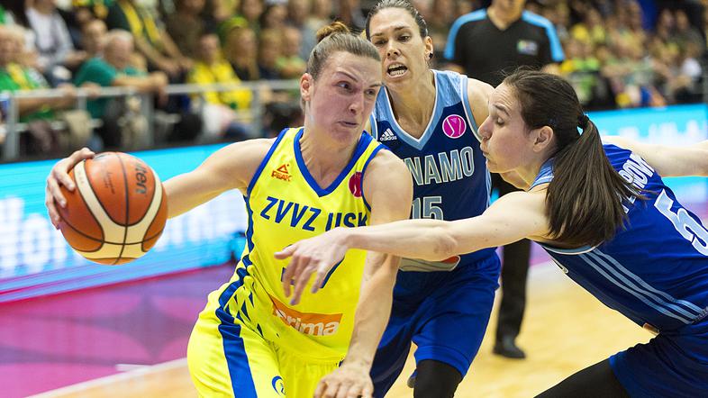 Teja Oblak USK Praga