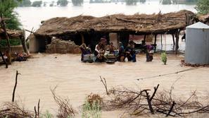 Pakistan, poplave, humanitarna katastrofa, ljudje, vojska, pomoč