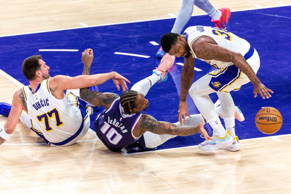Marcus Smart in Luka Dončić | Avtor: Profimedia