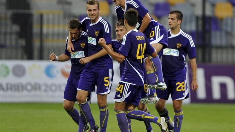 maribor dudelange liga prvakov 2011