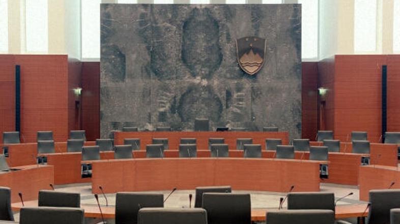 Vlada je predlog zaključnega računa poslala v obravnavo državnemu zboru v nespre