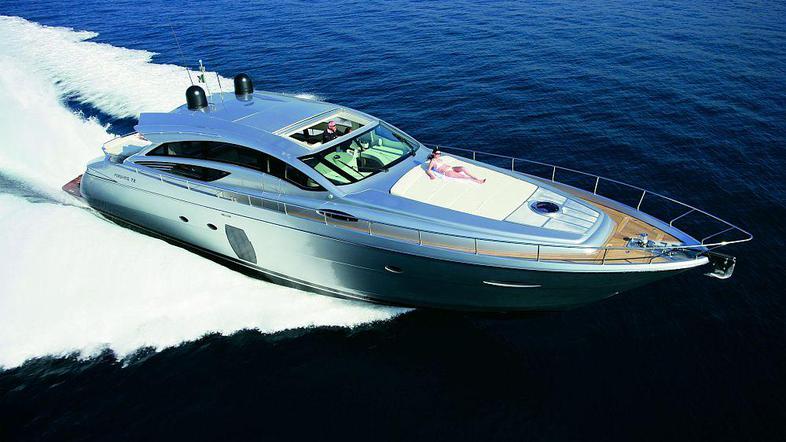 Pershing 72 je najnovejši model istoimenskega podjetja, ki spada pod okrilje dru