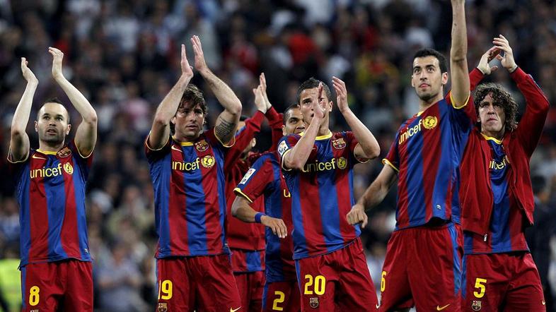 Iniesta Maxwell Alves Afellay Busquets Puyol