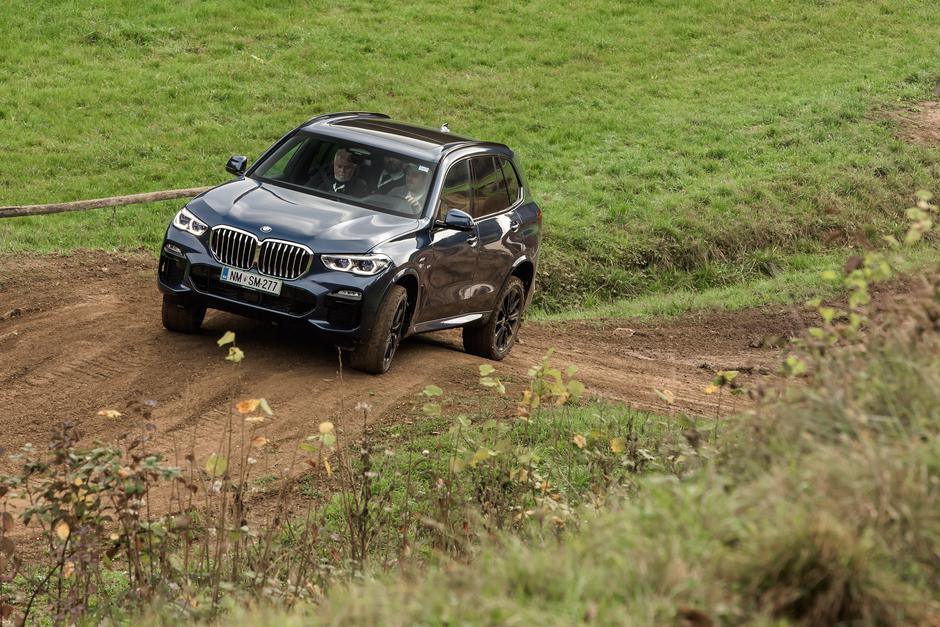 BMW X5 | Avtor: Žiga Intihar/BMW