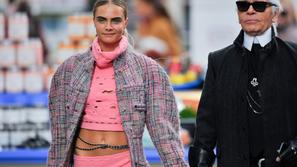 Karl Lagerfeld Cara Delevingne