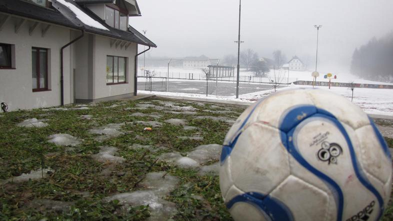 Občina Naklo se za morebitni šolski športni center pogovarja o odkupu 2,5 hektar