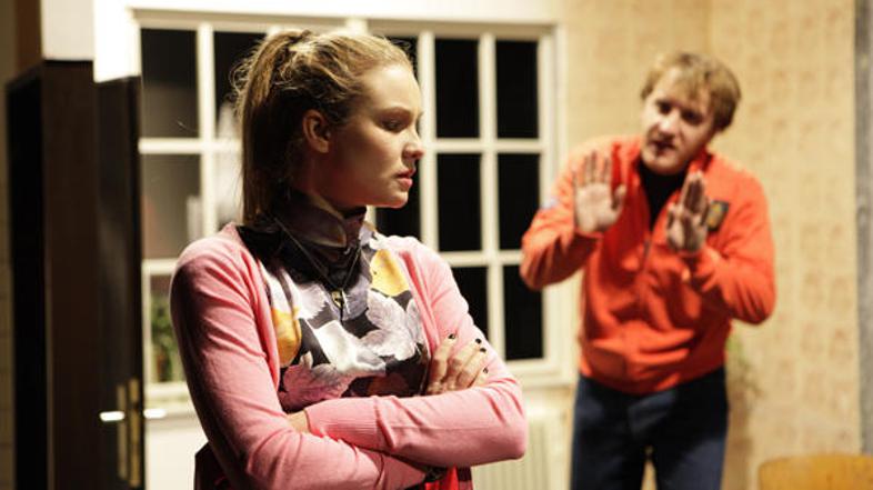 Zgodba je v celoti osredotočena na ljudi. Mesto, četudi omenjeno v naslovu, je t