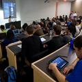 Razno 01.07.13, iPad class, izvajanje predmeta samo z uporabo iPad-a na univerzi
