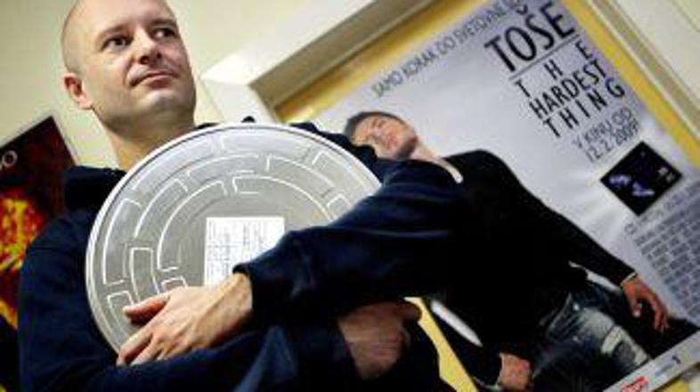 Dokumentarec Toše – The Hardest Thing bo premierno prikazan danes, na redni spor