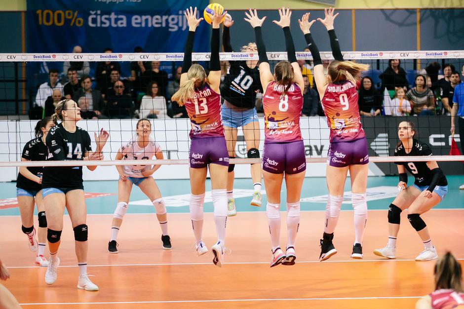 Nova KBM Branik : Calcit Volley | Avtor: Klemen Brumec