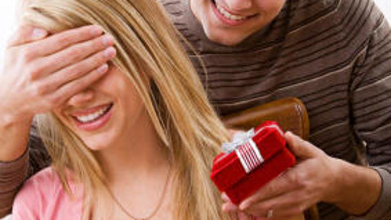 Raziskava je vključevala 2100 odraslih. (Foto: iStockPhoto)