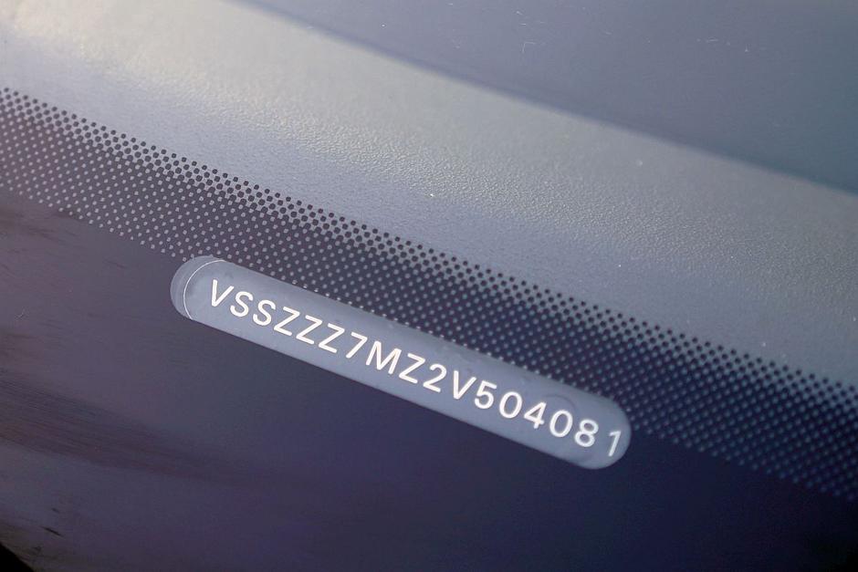 VIN številka, VIN oznaka, številka šasije | Avtor: Matija_Janežič