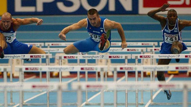 zlatnar11_action