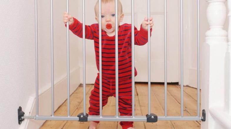 Varnostna ograjica za stopnice 