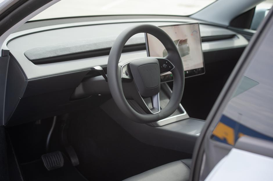 Tesla Y | Avtor: Anže Petkovšek