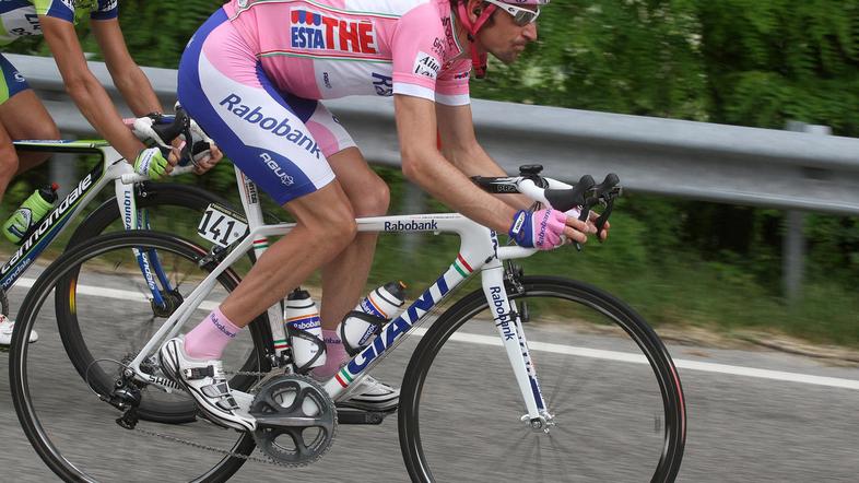 Glavna tarča preiskave pri Lampreju naj bi bil Michele Scarponi. (Foto: EPA)