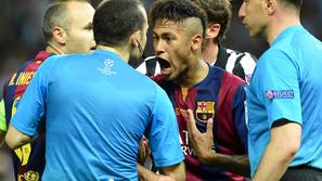 barcelona sodnik neymar