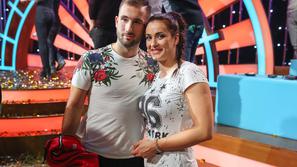 kmetija, nik triler, aneta andollini