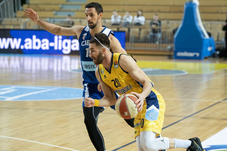 Koper Primorska Cibona | Avtor: Reševalni pas/Twitter