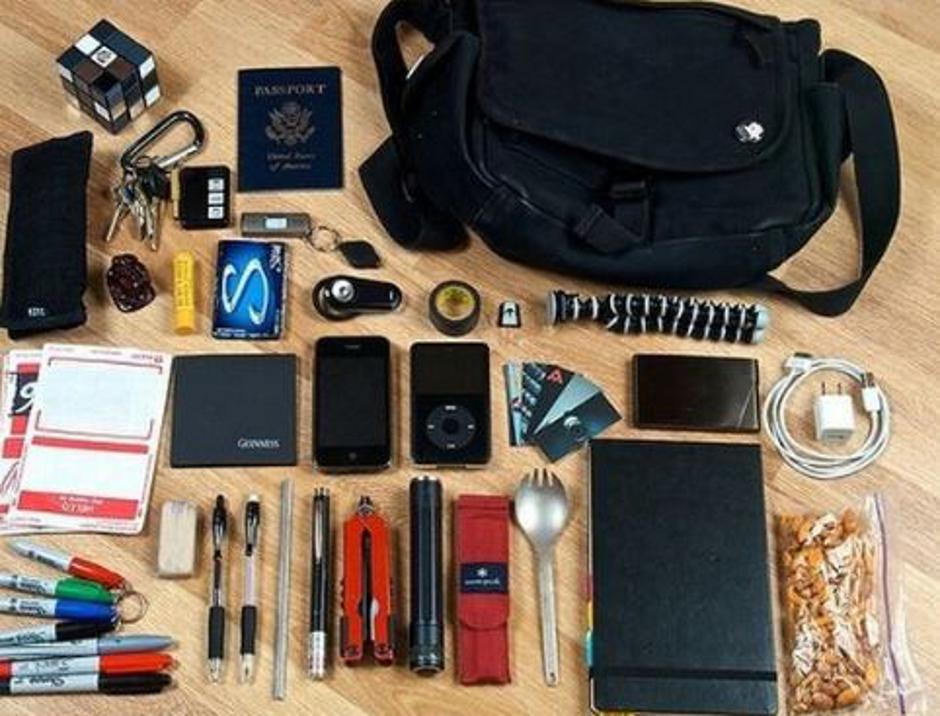 Vsebina ženske trobice | Avtor: Žurnal24 main