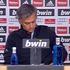 José Mourinho ni izlopil telefona pred novinarsko konferenco.