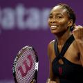 Venus Williams je v polfinalu izločila prvo nosilko Jeleno Janković.