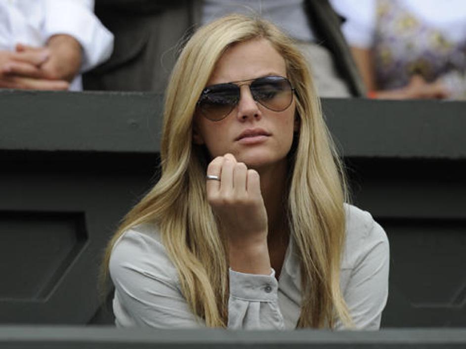 V dodani galeriji si oglejte, kako je Brook za Andyja navijala v Wimbledonu. Za 