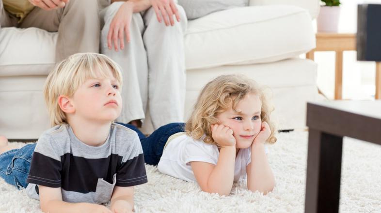 Gledanje televizije otroci