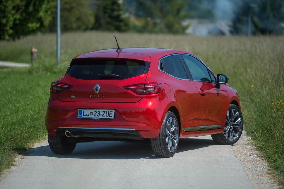 renault clio I feel Slovenia TCe 90