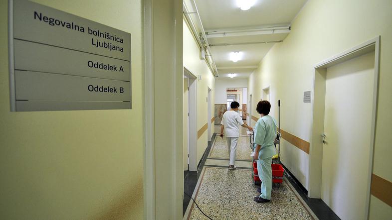 V že odprtem oddelku negovalne bolnišnice na Vrazovem trgu je 33 postelj, ko pa 