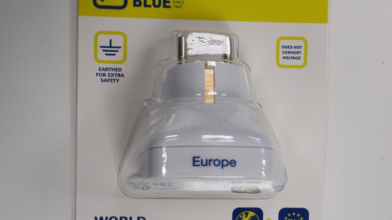 Odpoklic adapter Travel Blue