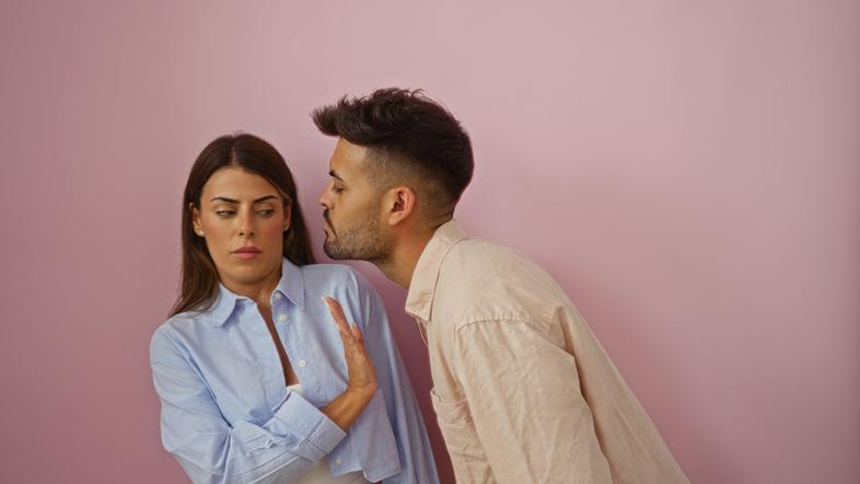 Ljubezen, par, prepir, ljubezensko bombardiranje, zavračanje, odklon,