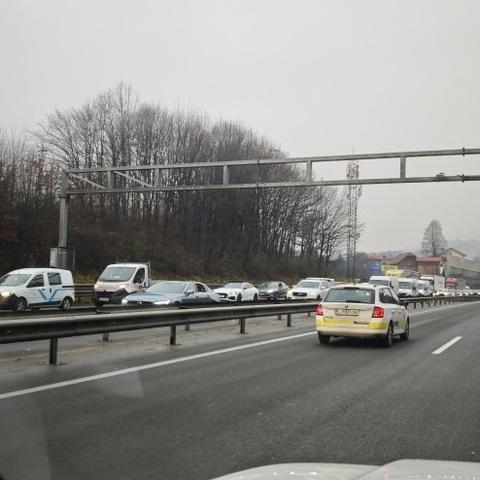 Zastoj dolenjska avtocesta, delo na cesti