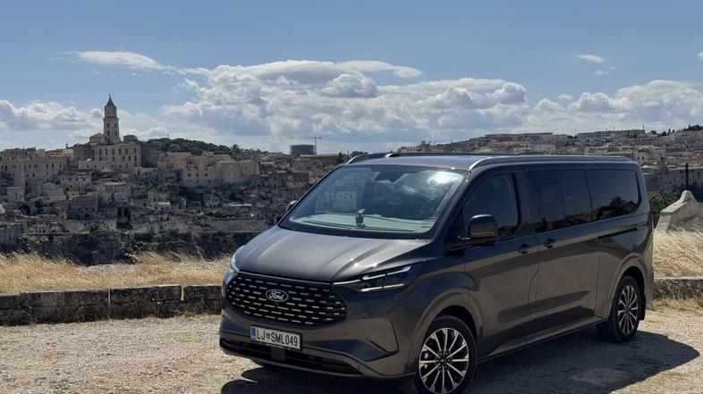 Ford tourneo in Apulija