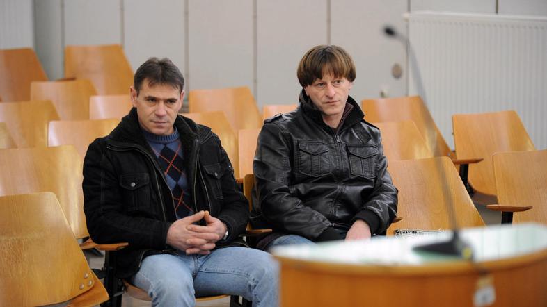 Zdravko Šoba in Tomaž Starina sta si včeraj s senatom ogledala posnetke rekonstr