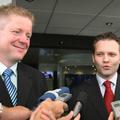 Prvi nadzornik Luke Janez Požar in predsednik uprave družbe Gregor Veselko sta p
