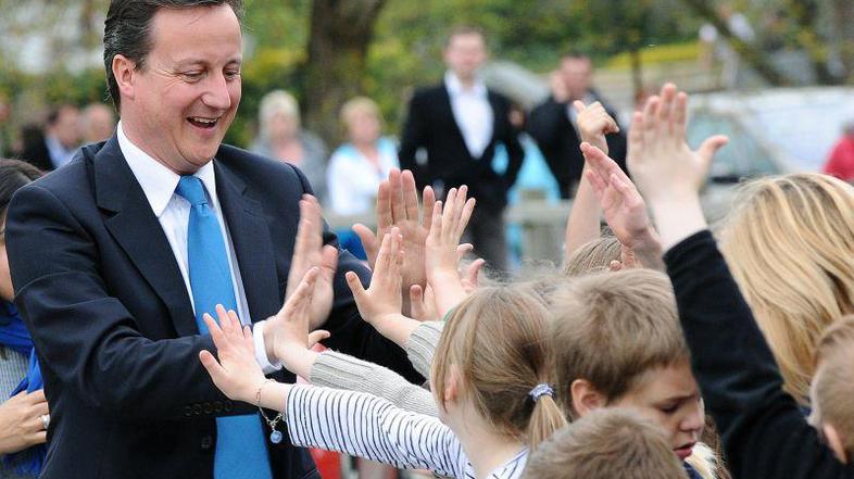 David Cameron je sicer dosegel cilj poraziti vladajoče laburiste, a bo, če bodo 