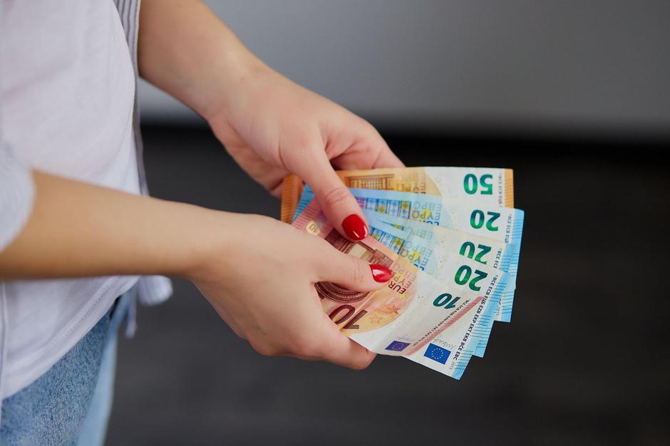 denar, evro | Avtor: Profimedia