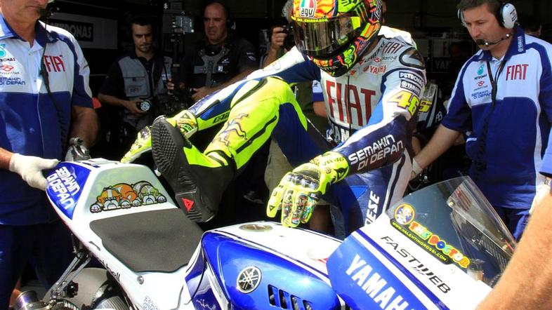 Valentino Rossi je na drugem prostem treningu pred VN Italije v Mugellu grdo pad