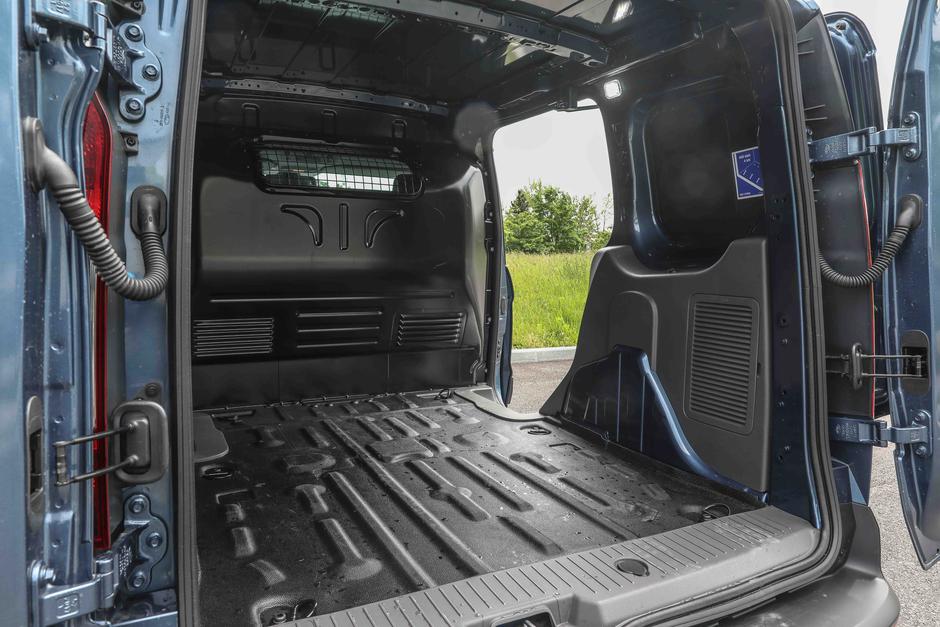 Ford Transit Connect | Avtor: Saša Despot