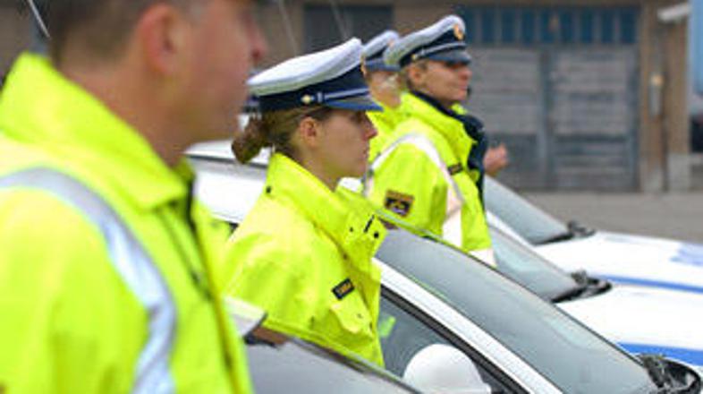 Pri tem je državni sekretar poudaril, da policiji sicer dajejo tri nova pooblast