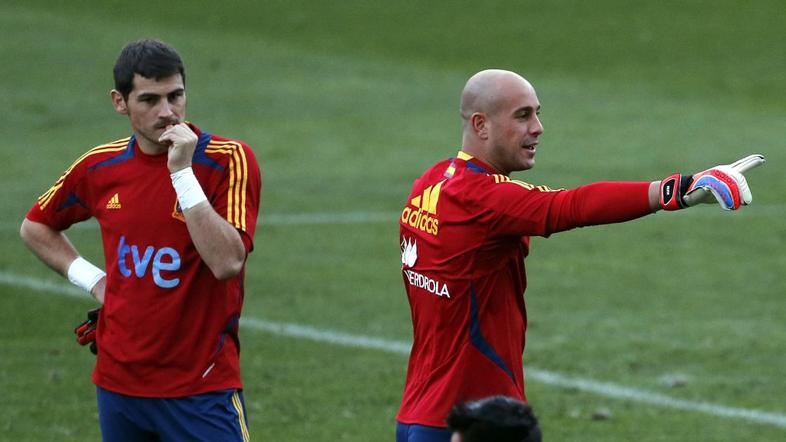 iker casillas pepe reina