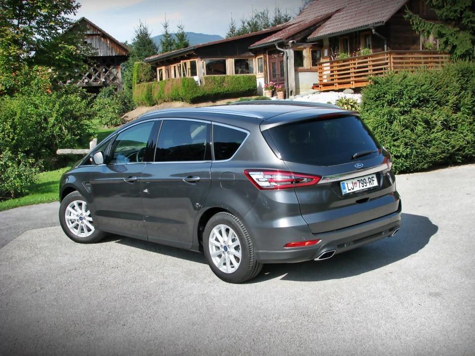 S-max | Avtor: Andrej Leban