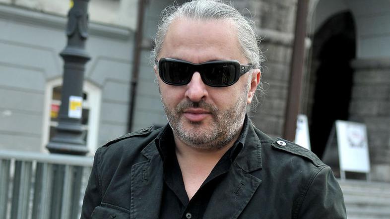 Cosmo tek v petkah Milan Gačanovič