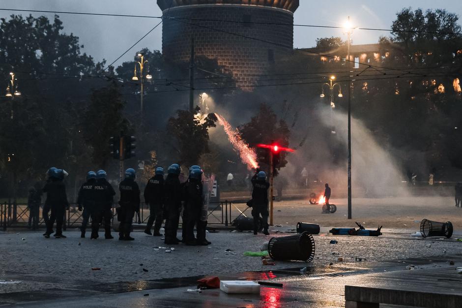 protesti italija milan | Avtor: Profimedia