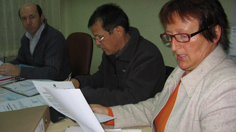 "Nekoalicijski svetniki nimajo možnosti dobiti odgovora na vprašanje, kaj je vzr